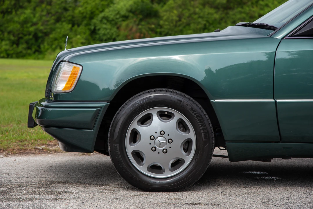 1995 Mercedes-Benz W124 E-Class - Image 22 of 31