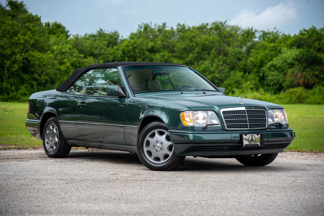 1995 Mercedes-Benz W124 E-Class - Image 2 of 31