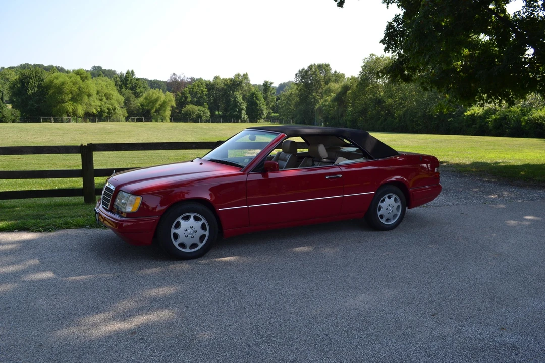 1995 Mercedes-Benz W124 E-Class - Image 4 of 31