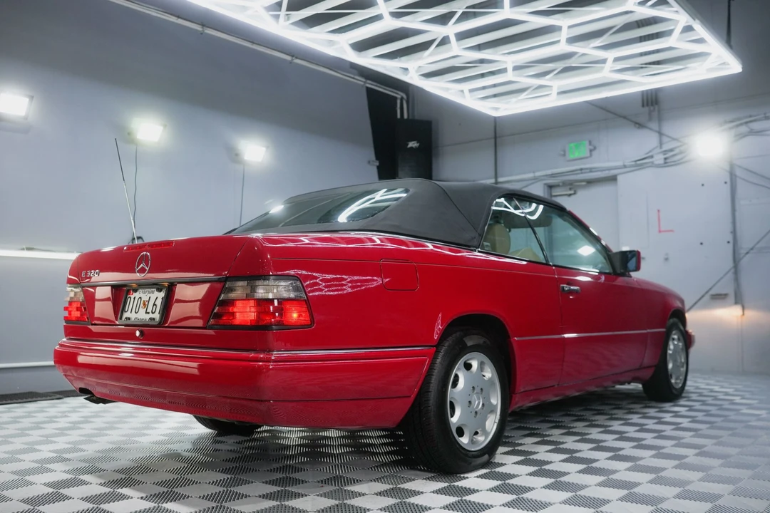 1995 Mercedes-Benz W124 E-Class - Image 26 of 31