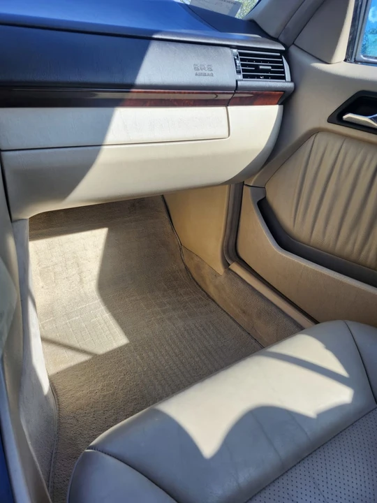 1995 Mercedes-Benz W124 E-Class - Image 13 of 19