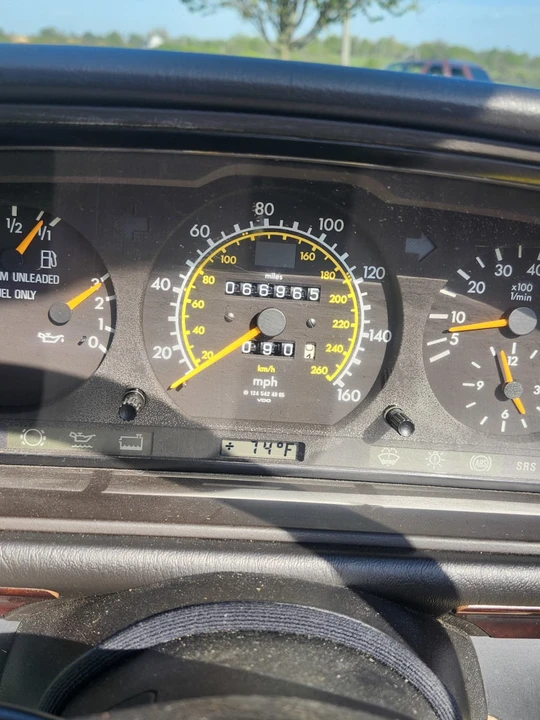 1995 Mercedes-Benz W124 E-Class - Image 7 of 19