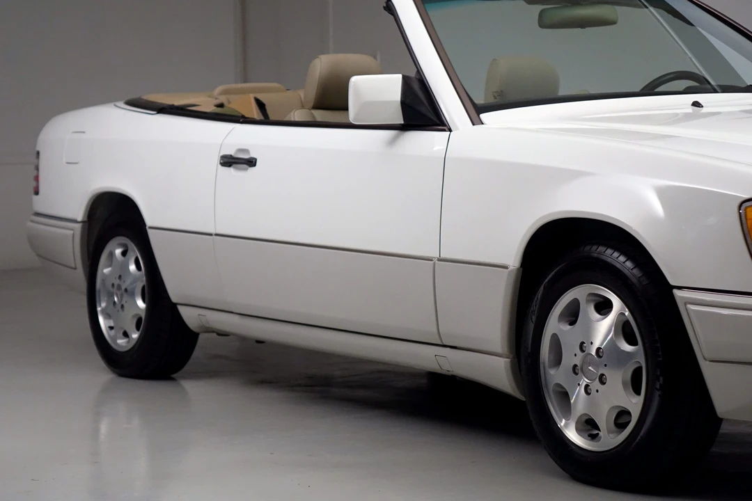 1995 Mercedes-Benz W124 E-Class - Image 22 of 31