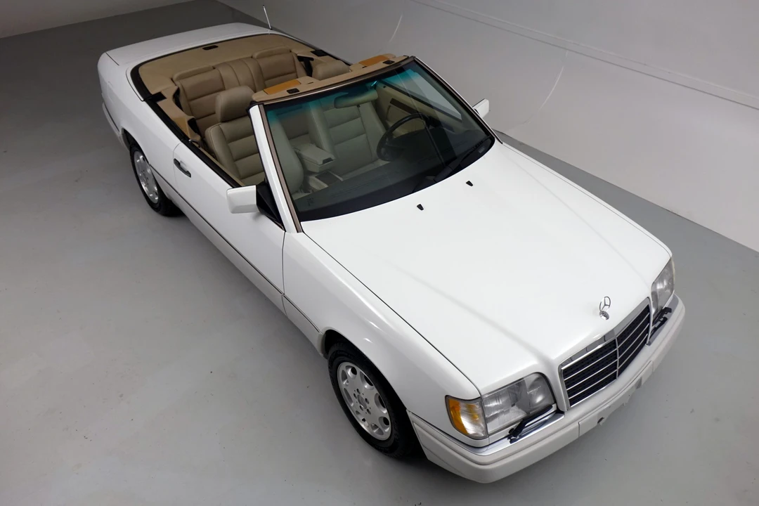 1995 Mercedes-Benz W124 E-Class - Image 13 of 31