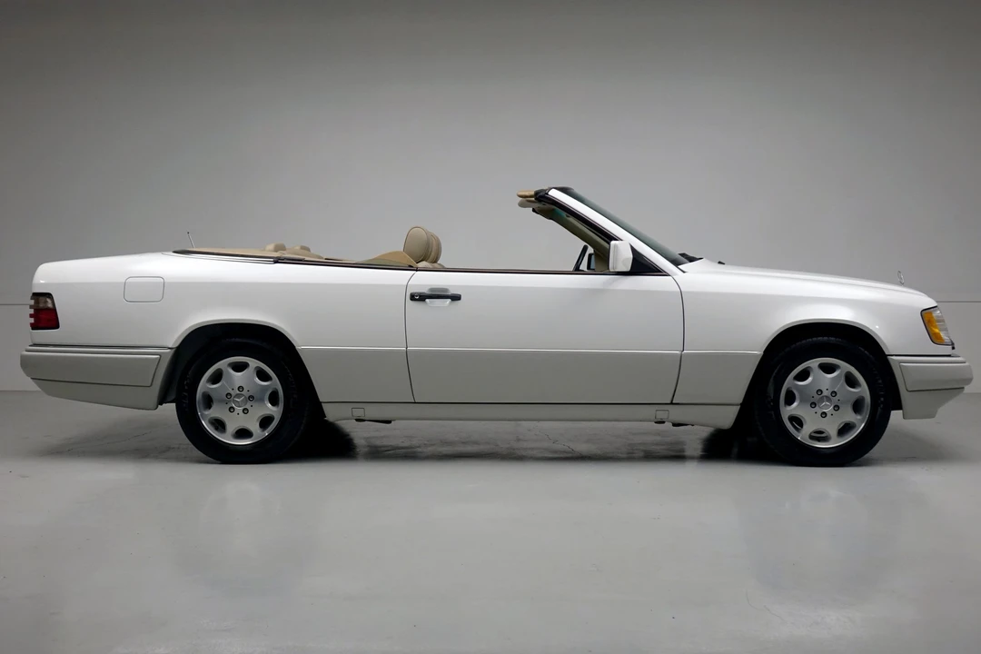1995 Mercedes-Benz W124 E-Class - Image 15 of 31