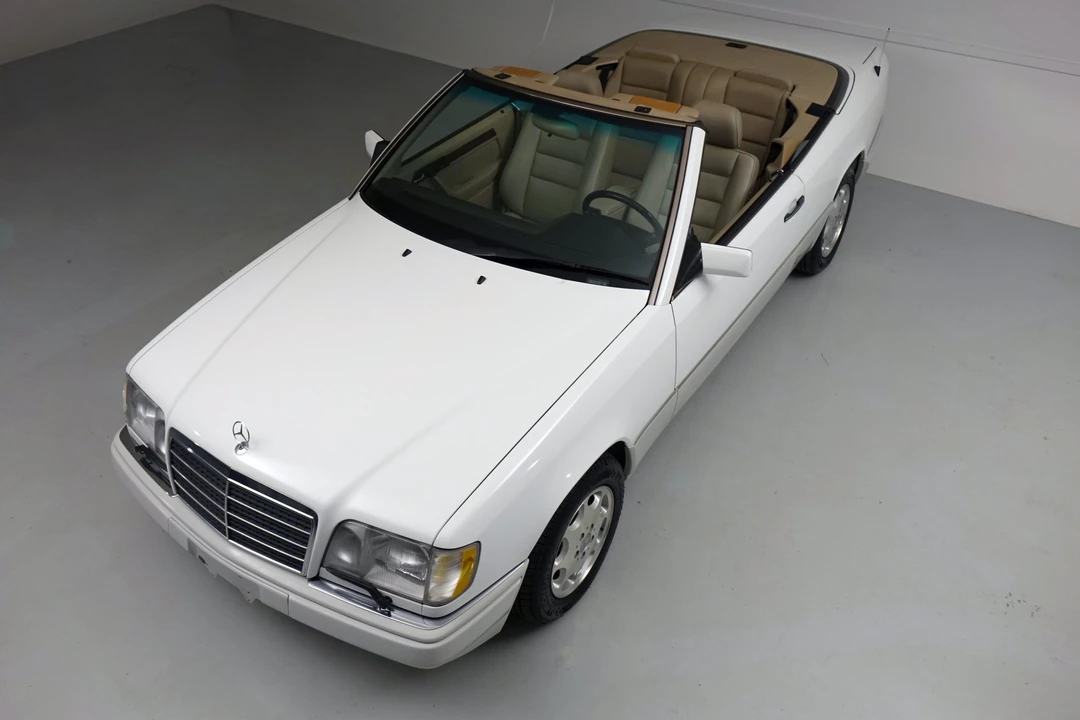 1995 Mercedes-Benz W124 E-Class - Image 11 of 31