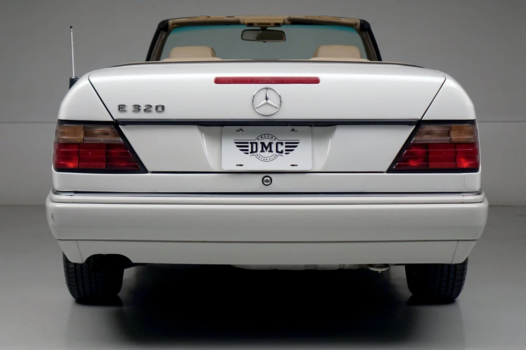 1995 Mercedes-Benz W124 E-Class - Image 17 of 31