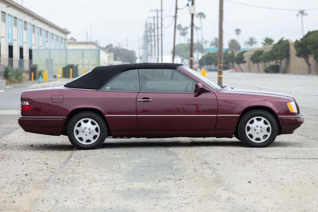 1995 Mercedes-Benz W124 E-Class - Image 16 of 31