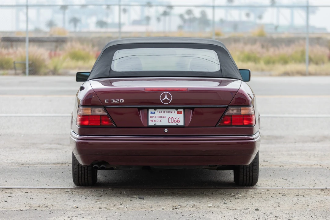 1995 Mercedes-Benz W124 E-Class - Image 14 of 31