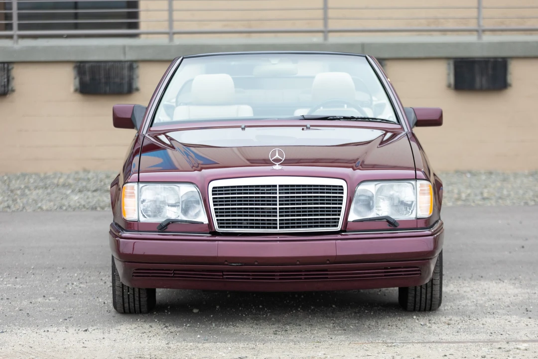 1995 Mercedes-Benz W124 E-Class - Image 2 of 31