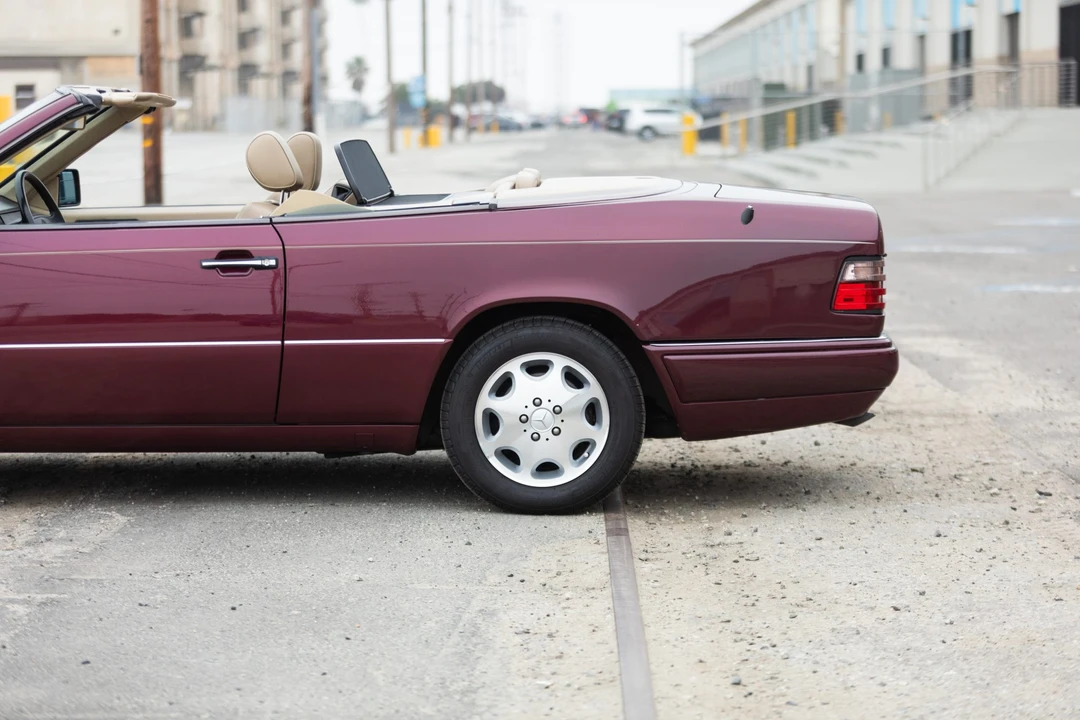 1995 Mercedes-Benz W124 E-Class - Image 23 of 31