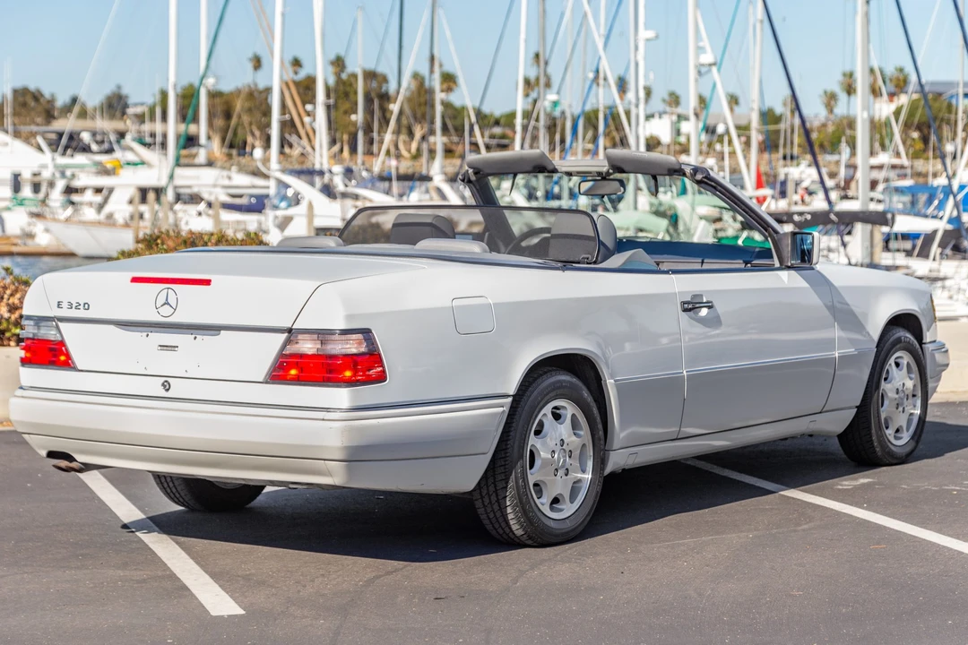 1995 Mercedes-Benz W124 E-Class - Image 15 of 31
