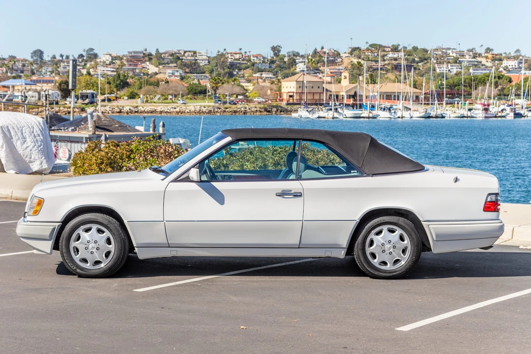 1995 Mercedes-Benz W124 E-Class - Image 6 of 31