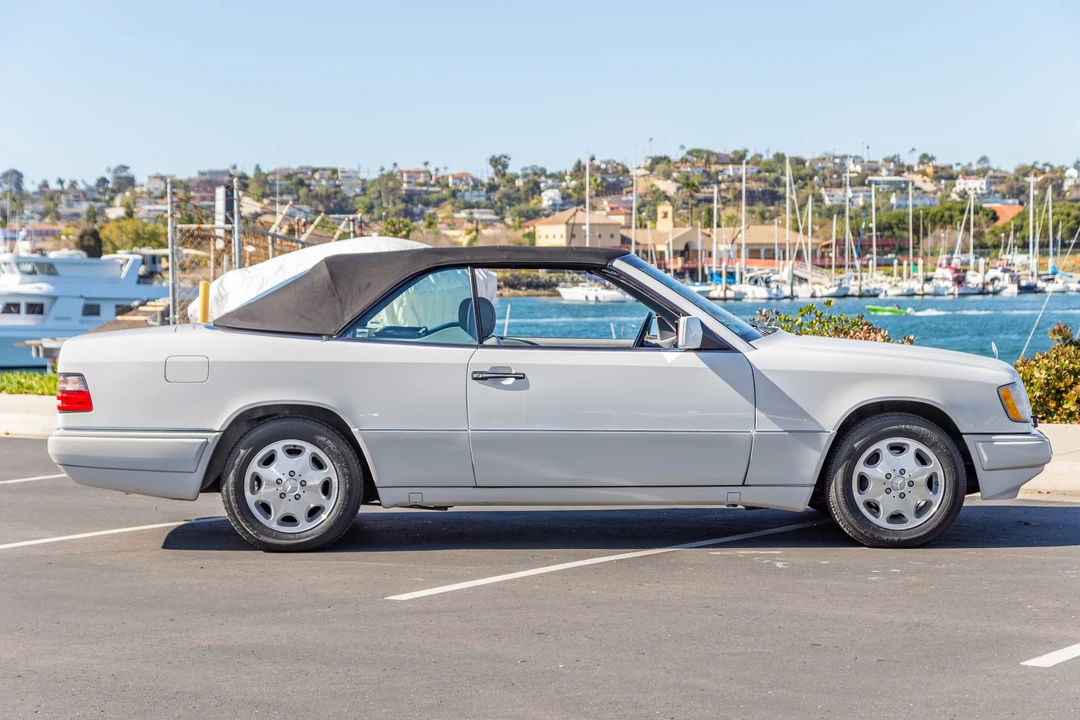 1995 Mercedes-Benz W124 E-Class - Image 16 of 31