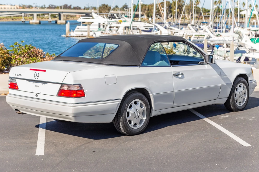 1995 Mercedes-Benz W124 E-Class - Image 14 of 31