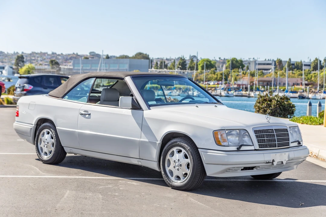 1995 Mercedes-Benz W124 E-Class - Image 18 of 31