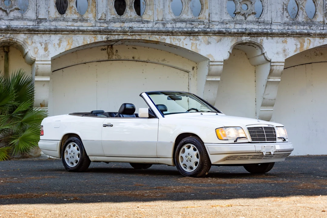 1995 Mercedes-Benz W124 E-Class - Image 13 of 31