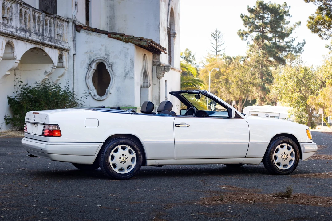 1995 Mercedes-Benz W124 E-Class - Image 15 of 31