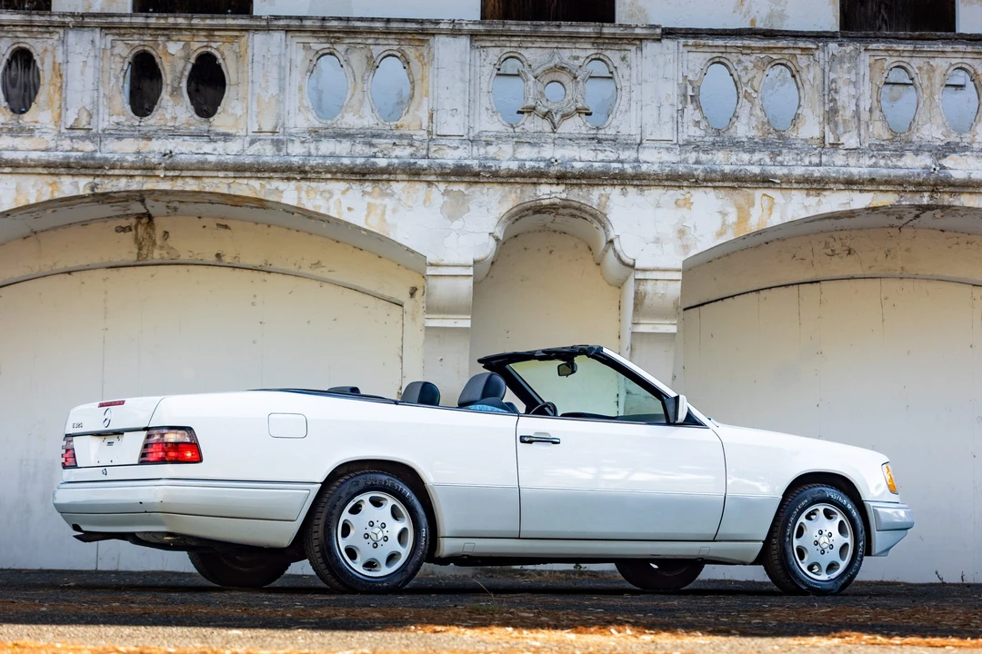 1995 Mercedes-Benz W124 E-Class - Image 16 of 31