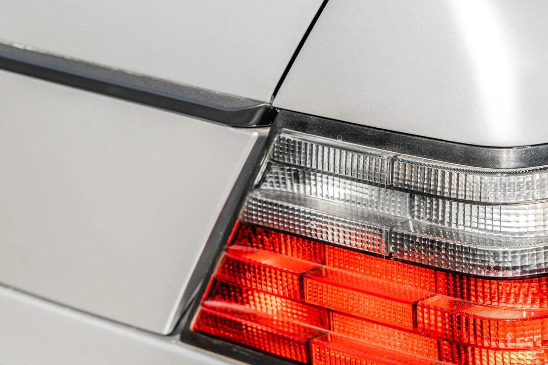 1995 Mercedes-Benz W124 E-Class - Image 31 of 31