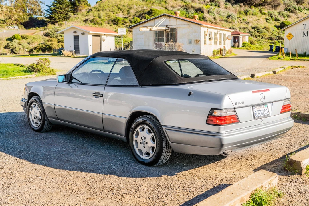 1995 Mercedes-Benz W124 E-Class - Image 10 of 31