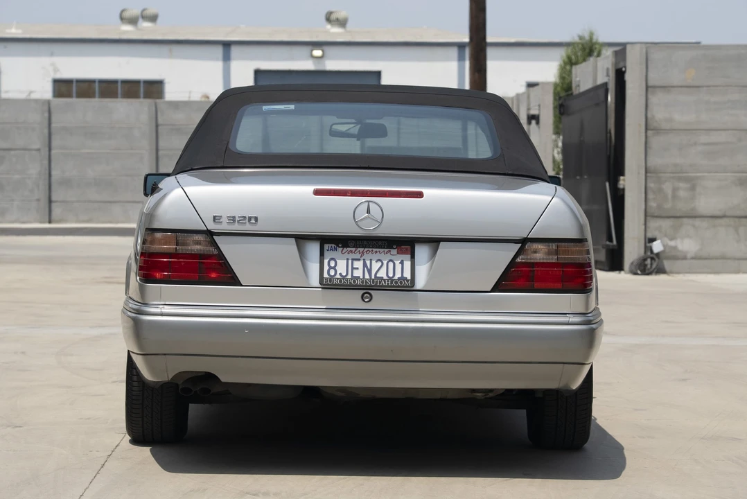 1995 Mercedes-Benz W124 E-Class - Image 30 of 31
