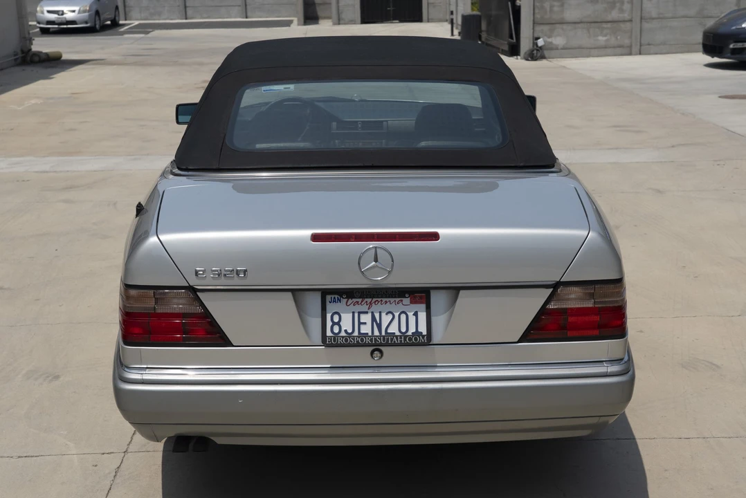 1995 Mercedes-Benz W124 E-Class - Image 29 of 31