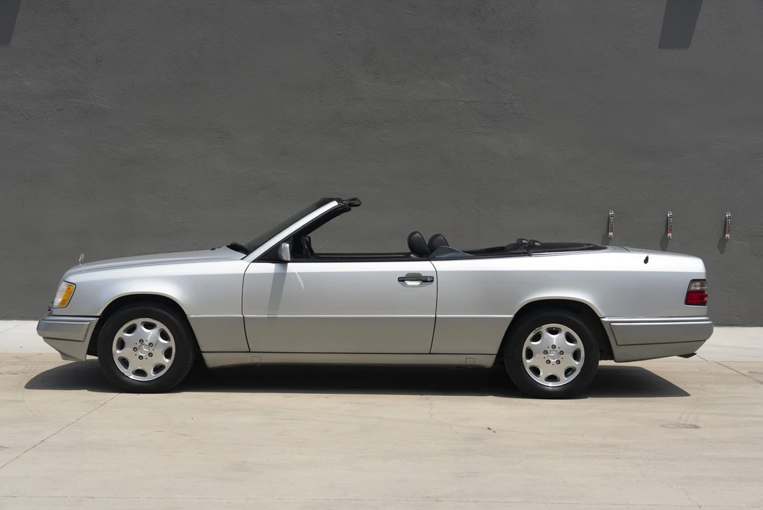 1995 Mercedes-Benz W124 E-Class - Image 16 of 31