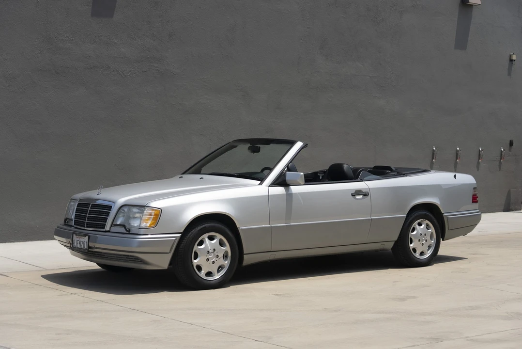 1995 Mercedes-Benz W124 E-Class - Image 13 of 31
