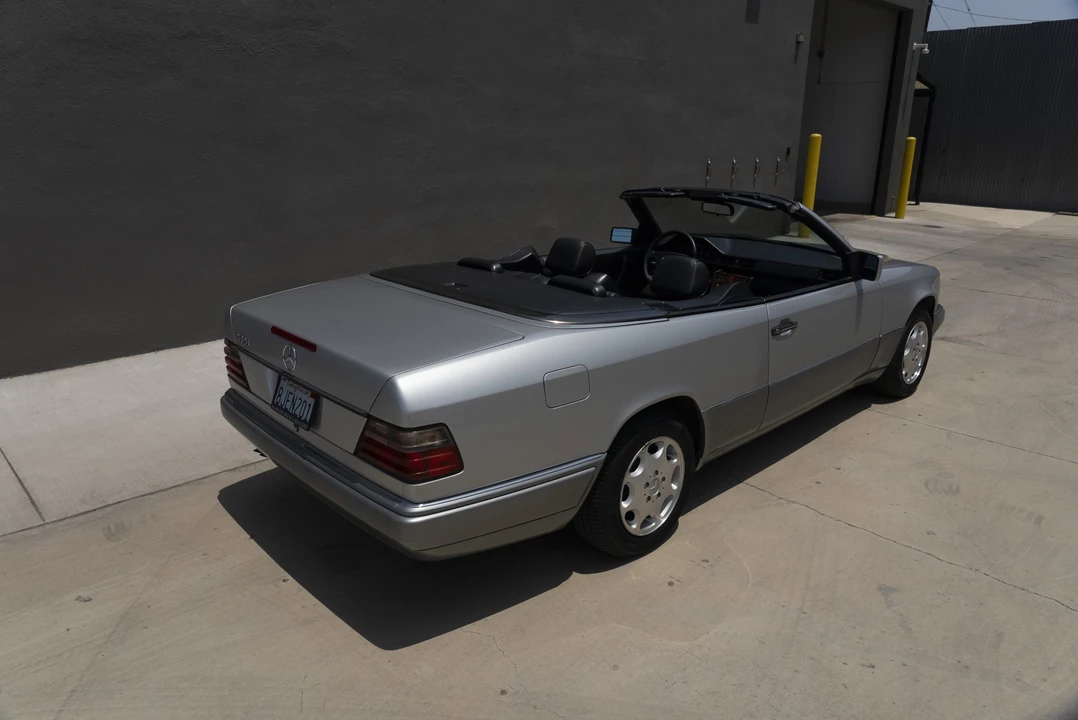 1995 Mercedes-Benz W124 E-Class - Image 19 of 31