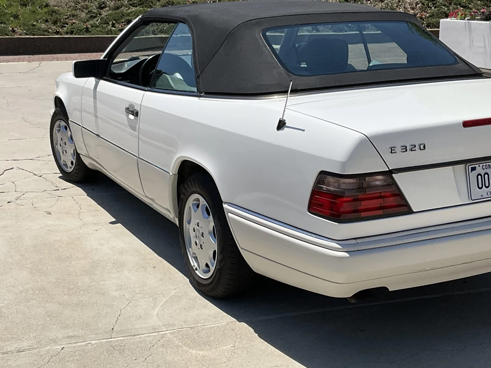 1995 Mercedes-Benz W124 E-Class - Image 27 of 31