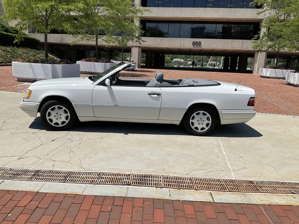 1995 Mercedes-Benz W124 E-Class - Image 20 of 31
