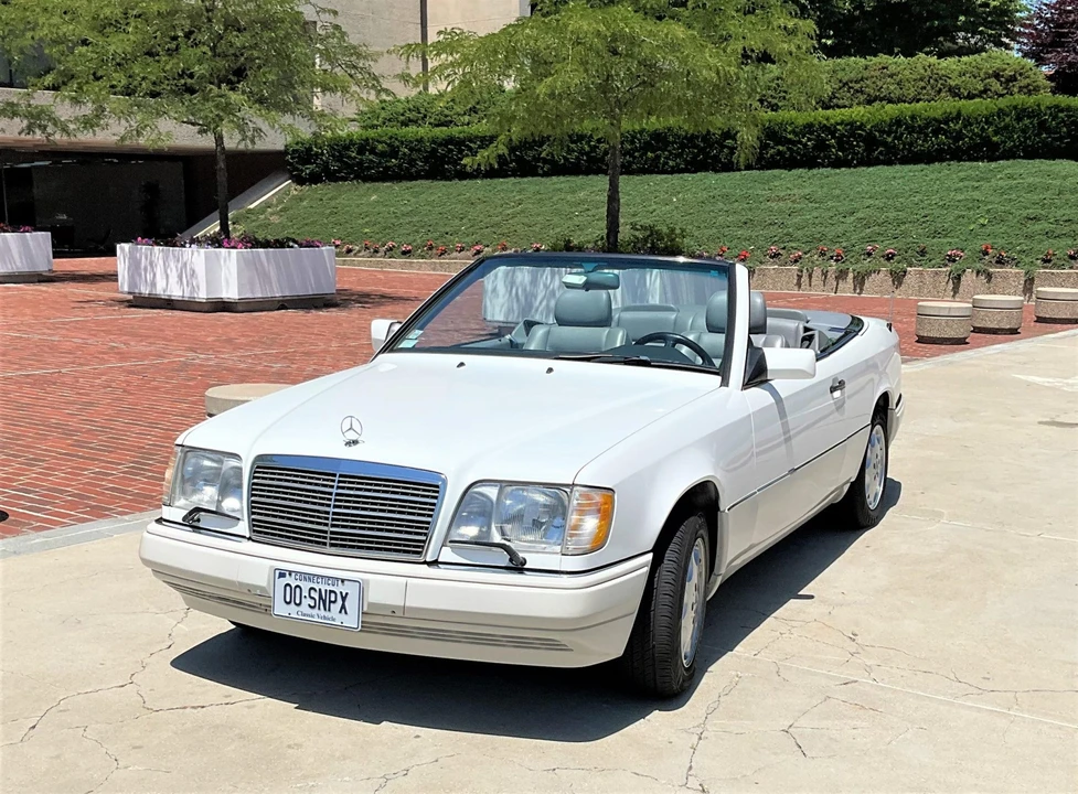 1995 Mercedes-Benz W124 E-Class - Image 3 of 31
