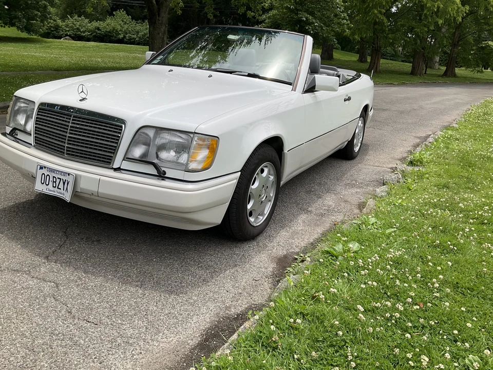 1995 Mercedes-Benz W124 E-Class - Image 23 of 31