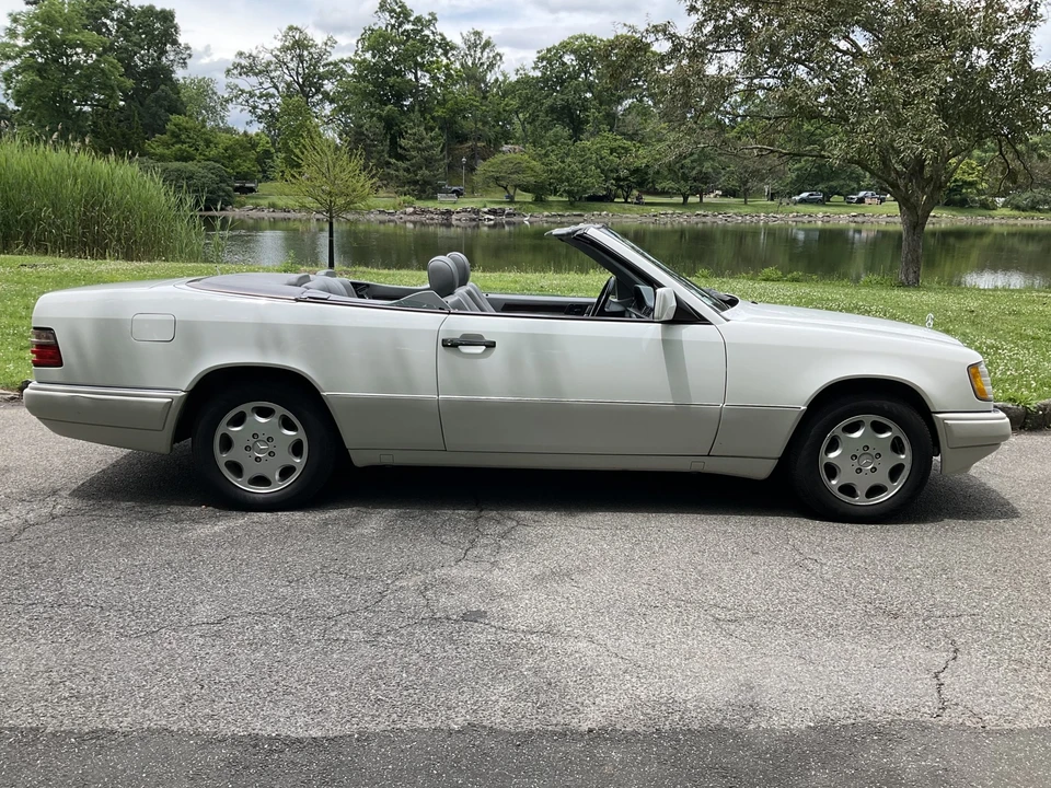 1995 Mercedes-Benz W124 E-Class - Image 9 of 31