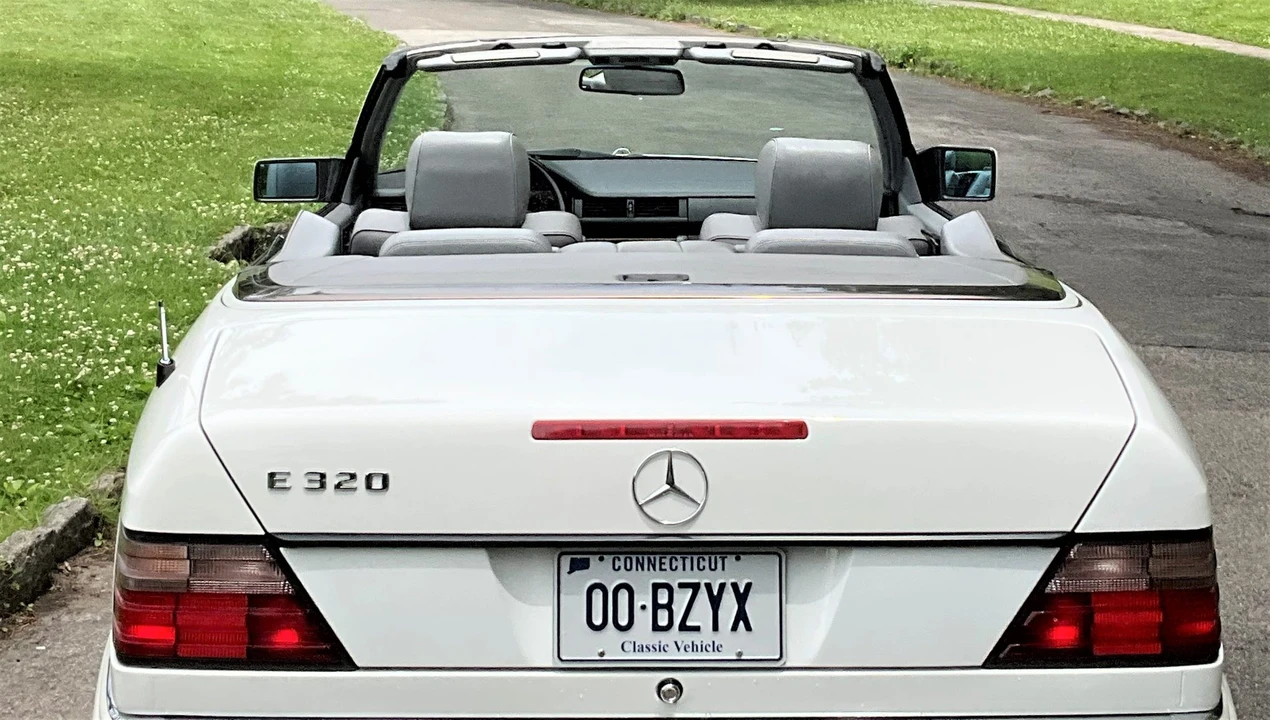 1995 Mercedes-Benz W124 E-Class - Image 29 of 31