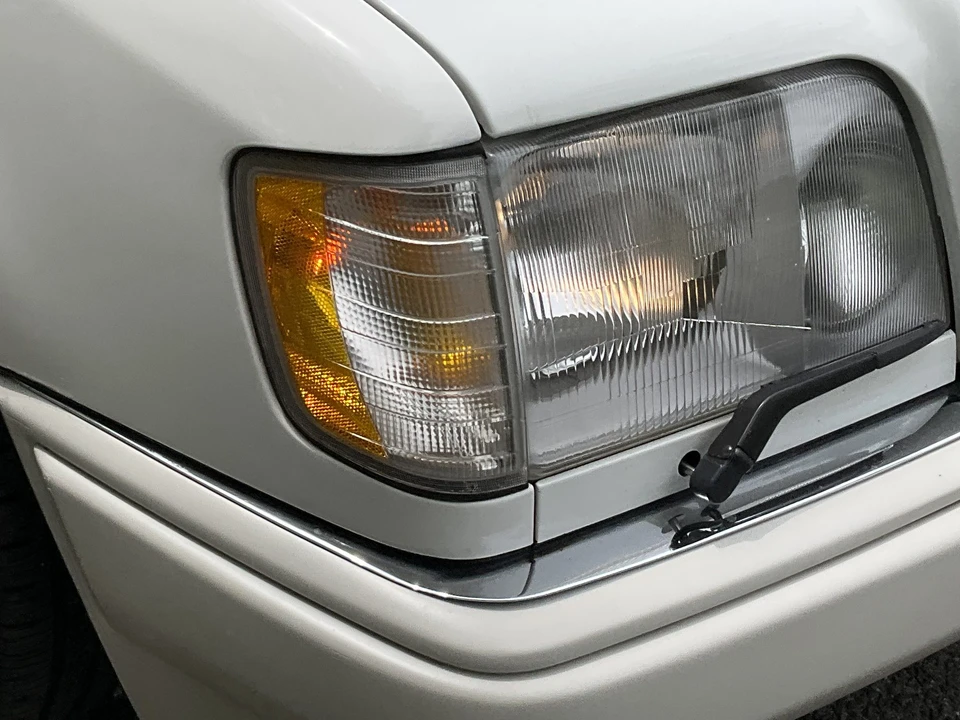1995 Mercedes-Benz W124 E-Class - Image 30 of 31