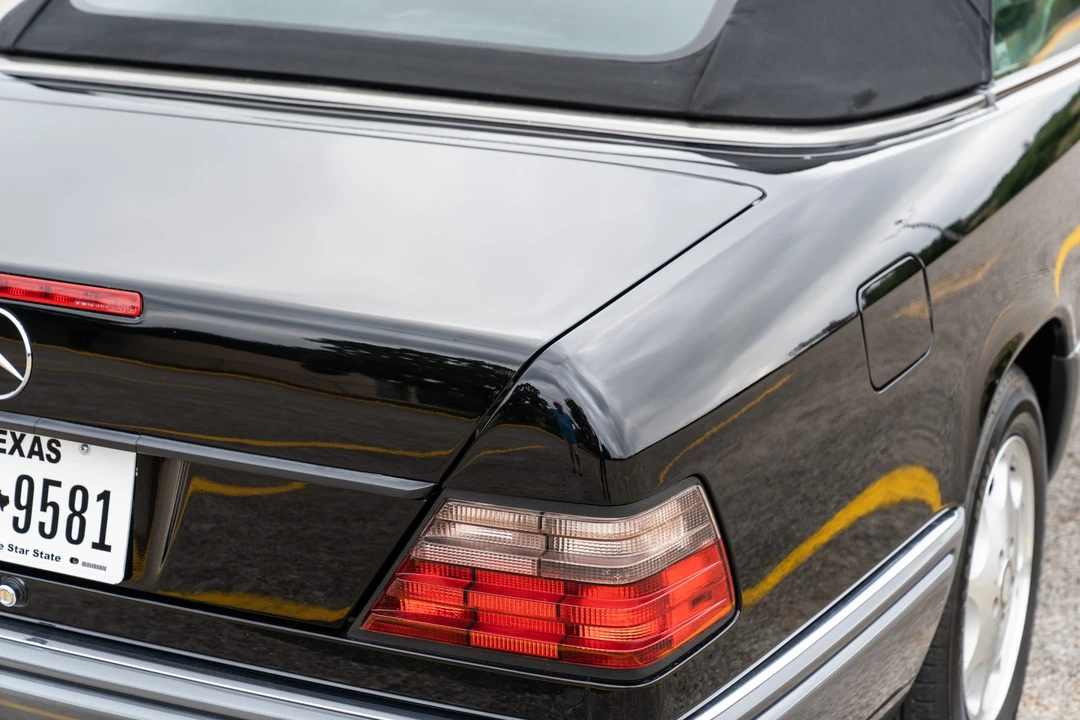 1995 Mercedes-Benz W124 E-Class - Image 29 of 31