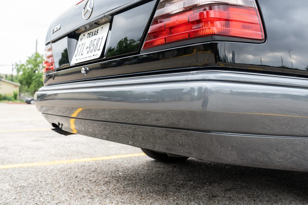 1995 Mercedes-Benz W124 E-Class - Image 30 of 31