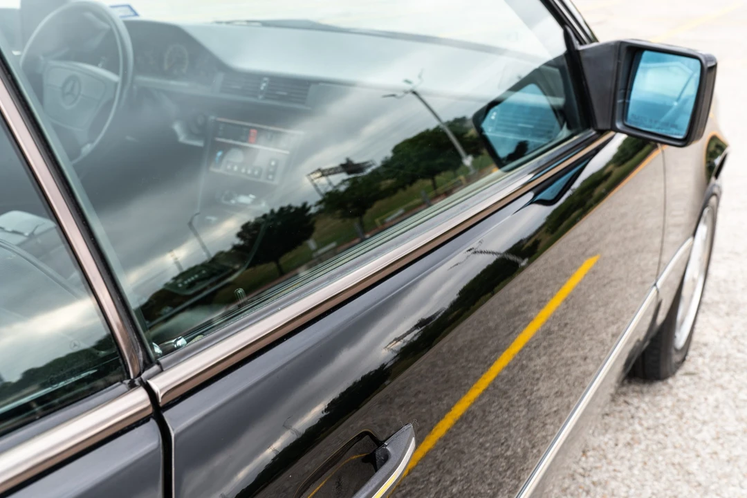 1995 Mercedes-Benz W124 E-Class - Image 17 of 31