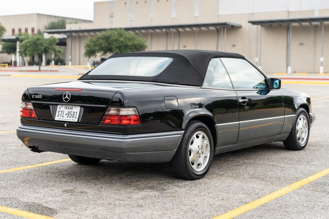 1995 Mercedes-Benz W124 E-Class - Image 6 of 31