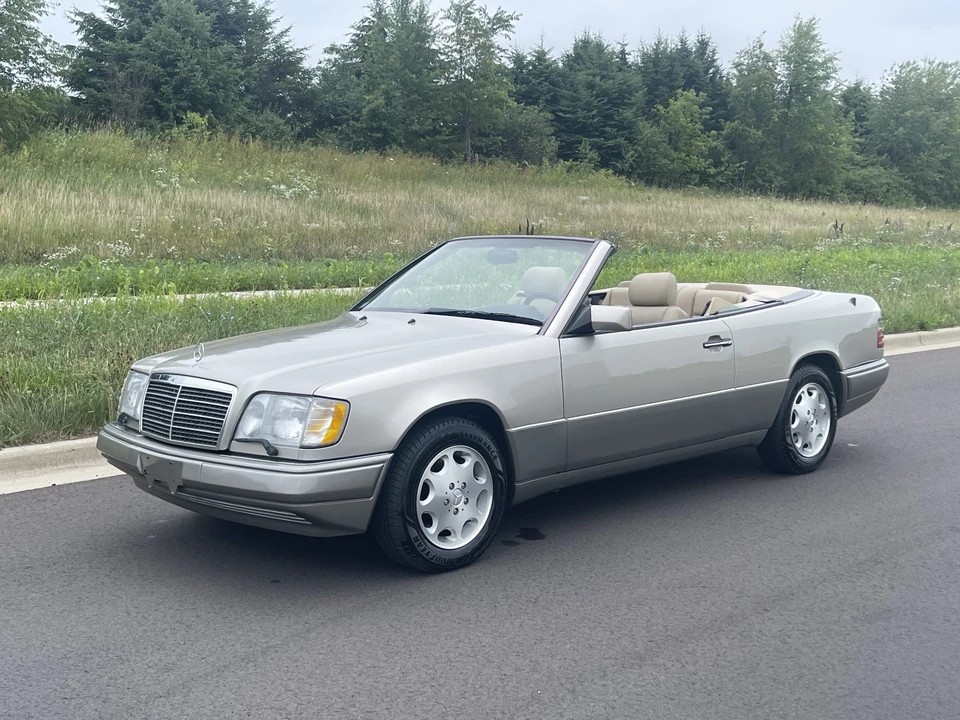 1995 Mercedes-Benz W124 E-Class - Image 2 of 31