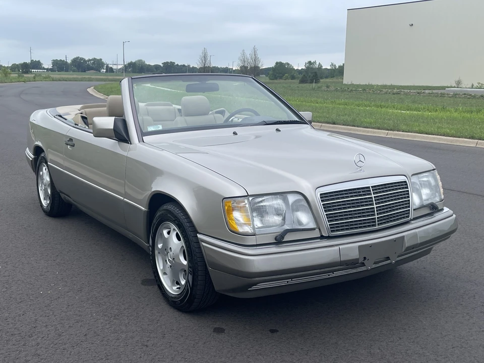 1995 Mercedes-Benz W124 E-Class - Image 9 of 31