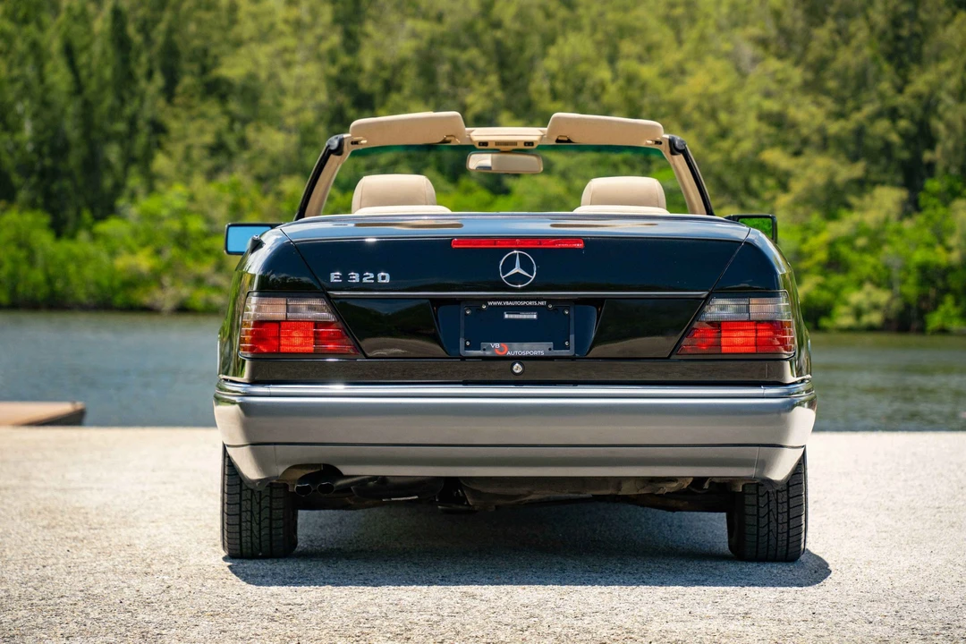1995 Mercedes-Benz W124 E-Class - Image 9 of 31