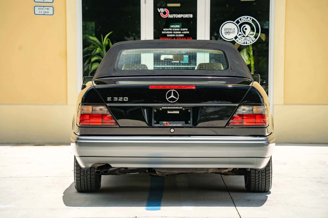 1995 Mercedes-Benz W124 E-Class - Image 22 of 31
