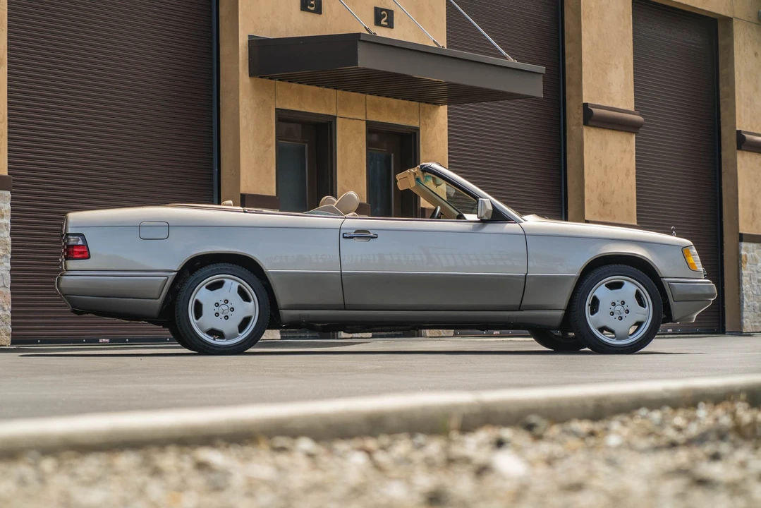 1995 Mercedes-Benz W124 E-Class - Image 13 of 31
