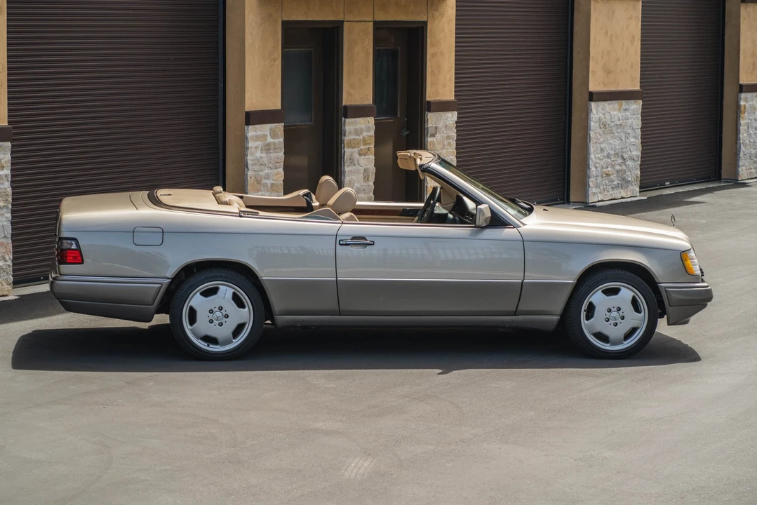 1995 Mercedes-Benz W124 E-Class - Image 11 of 31