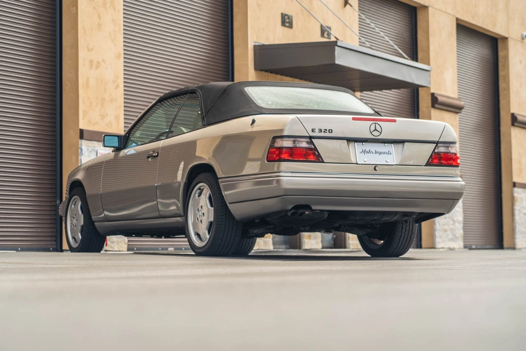 1995 Mercedes-Benz W124 E-Class - Image 26 of 31