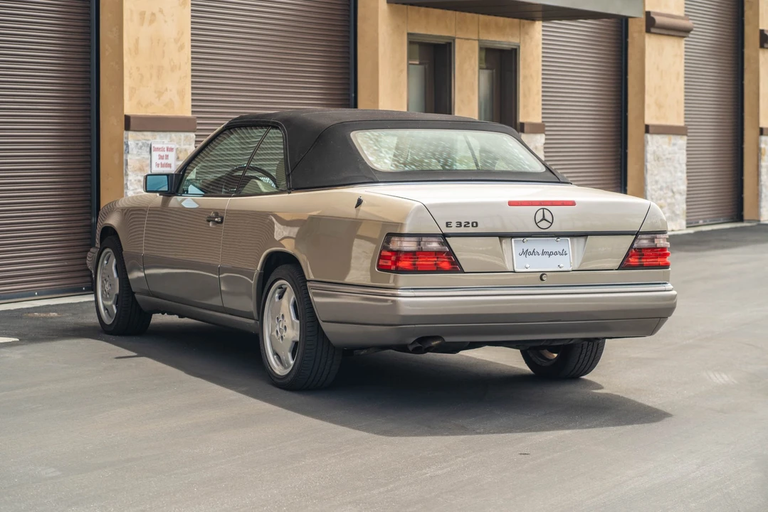 1995 Mercedes-Benz W124 E-Class - Image 25 of 31