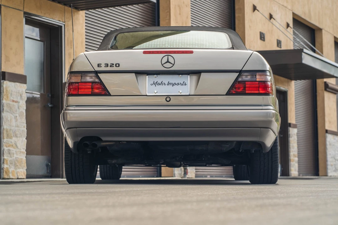 1995 Mercedes-Benz W124 E-Class - Image 30 of 31